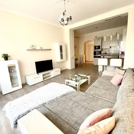 Apartament Bartoklux *